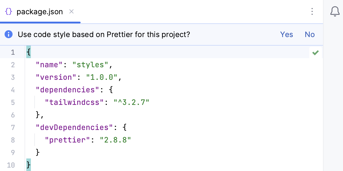 package.json 上方的窗格：应用 Prettier 代码风格